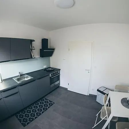 Wunderschoene Neue 3,5 Zimmerwohnung Naehe Kassel Bis 4 Erwachsene 3 아파트 Fuldatal