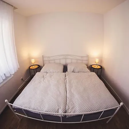 Wunderschoene Neue 3,5 Zimmerwohnung Naehe Kassel Bis 4 Erwachsene 3 * Fuldatal