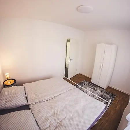 Wunderschoene Neue 3,5 Zimmerwohnung Naehe Kassel Bis 4 Erwachsene 3