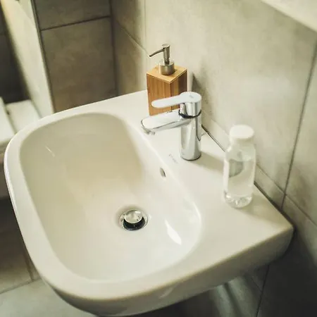 아파트 Wunderschoene Neue 3,5 Zimmerwohnung Naehe Kassel Bis 4 Erwachsene 3