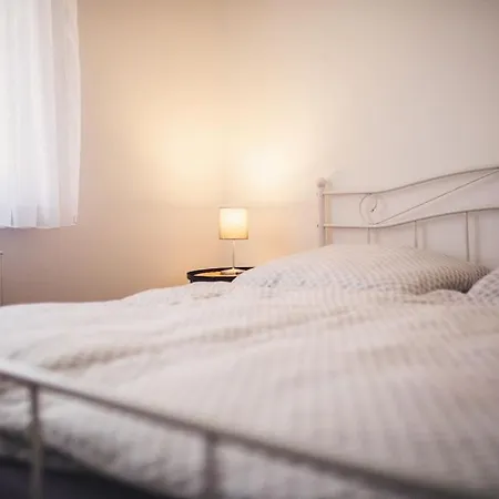 Wunderschoene Neue 3,5 Zimmerwohnung Naehe Kassel Bis 4 Erwachsene 3 Apartman